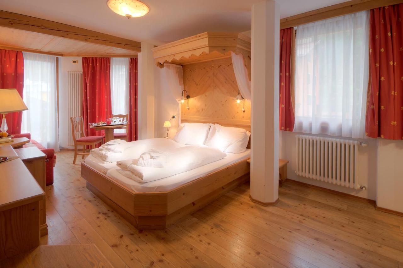 Hotel Rosengarten Madonna Esterno foto